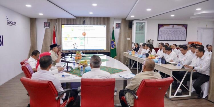 Menteri Nusron Ajak Pegawai Berkomitmen Bersama Tingkatkan Layanan Pertanahan